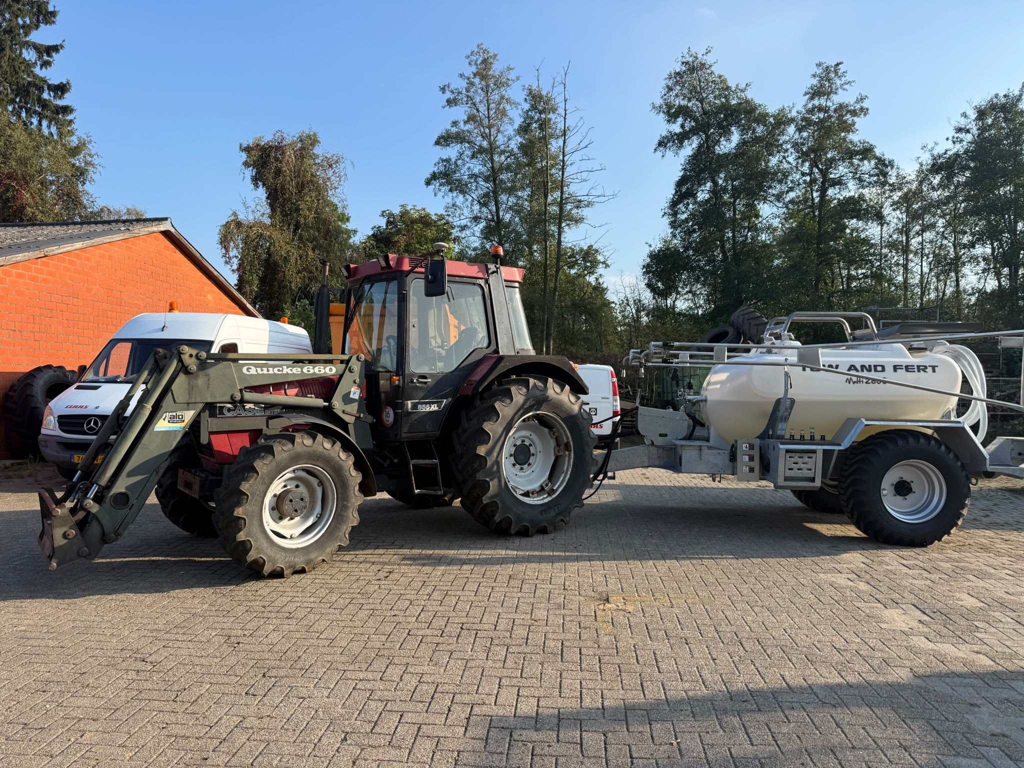 Tow And Fert Machine Mathjis Groot Koerkamp